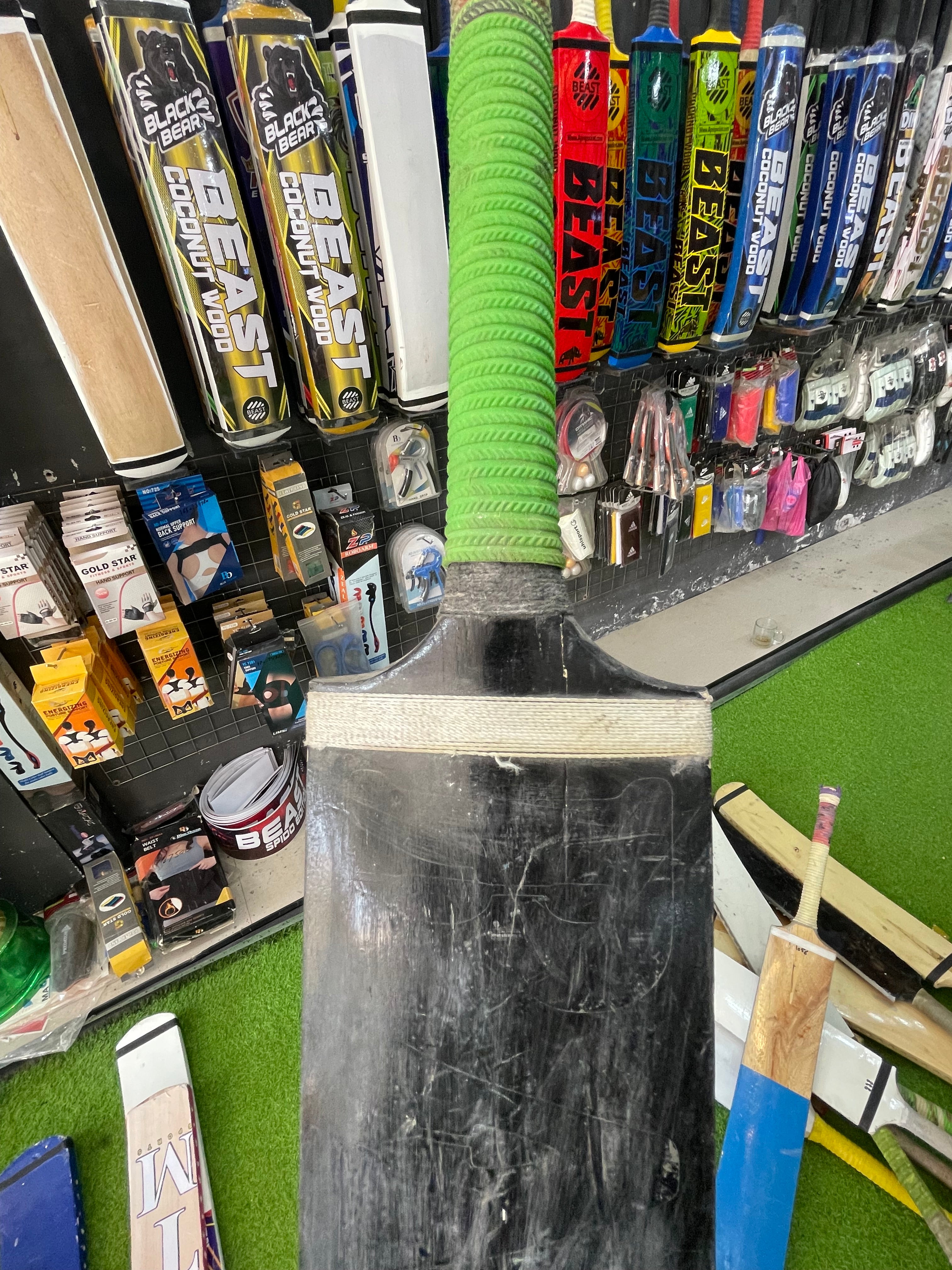 Rawalakot Bat 6 Piece Handle