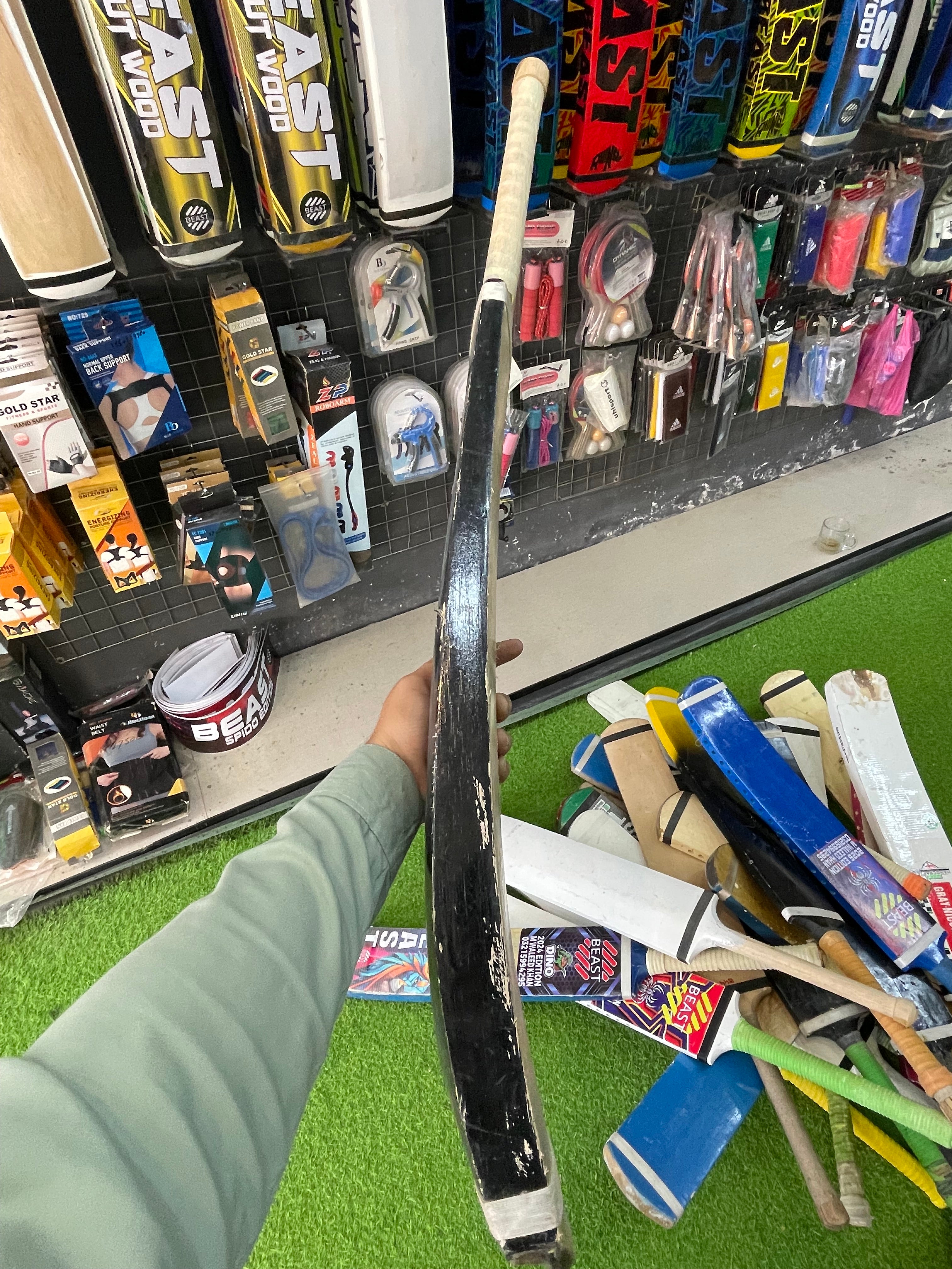 Old And rough condition Bats