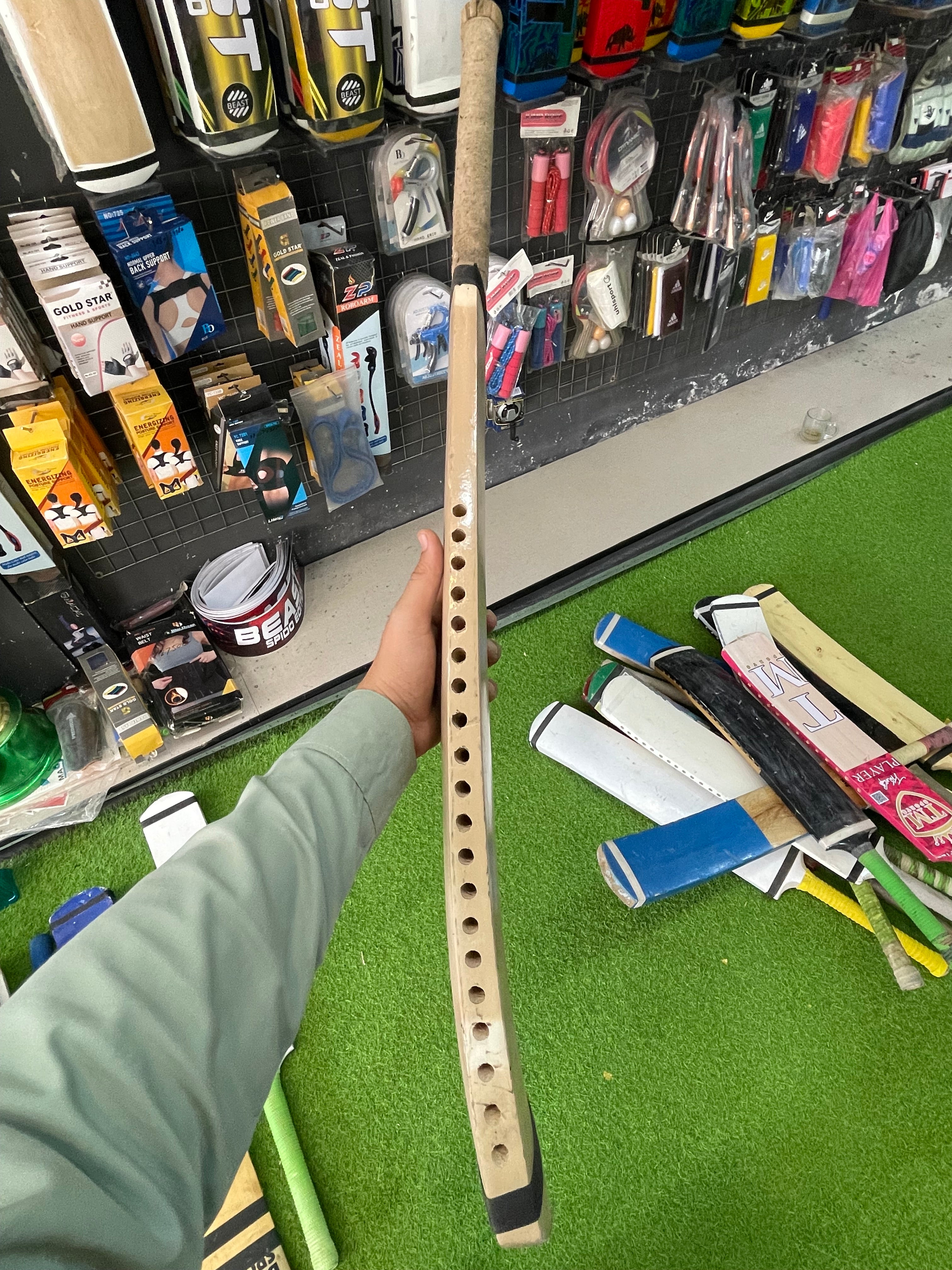 Rawalakot Bat 6 Piece Handle