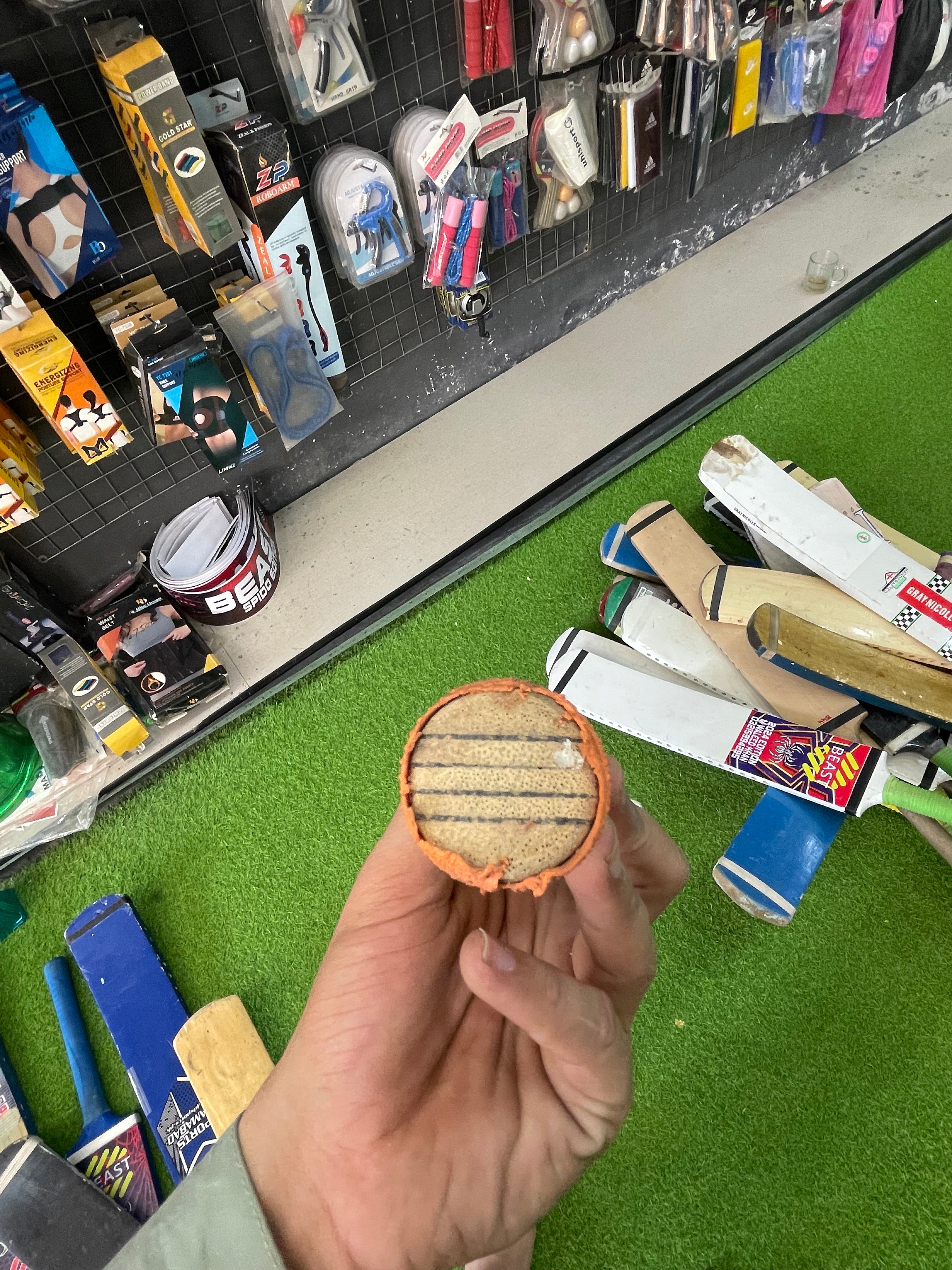 Hard Bat Graynicolls