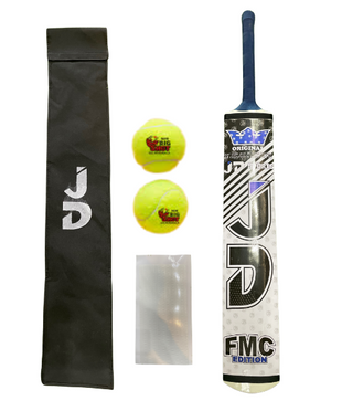 JD Deal (Bat +2balls+Protector Sheet +Cover )