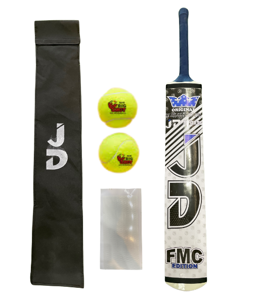 JD Deal (Bat +2balls+Protector Sheet +Cover )